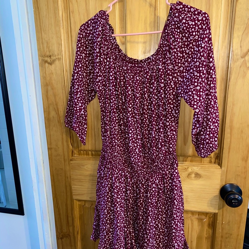 Hollister XL romper never worn NWT